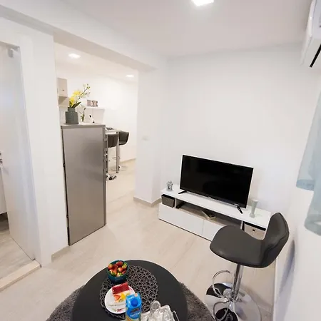 Ante 아파트 스플리트